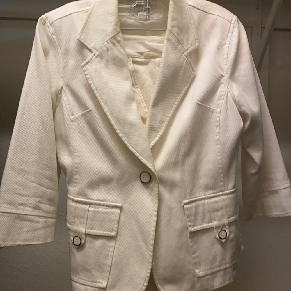 White ankle length pant suit